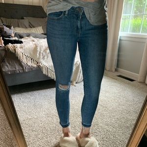 Levi’s 711 Skinny Jeans